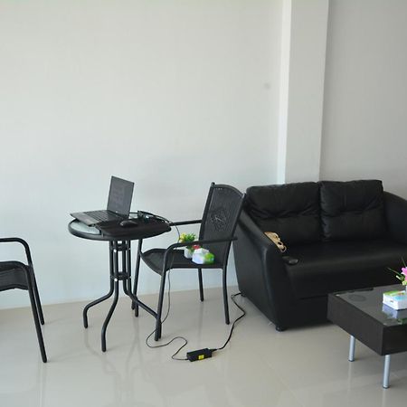 Jc Guesthouse @ Suratthani Airport Surat Thani Exterior photo
